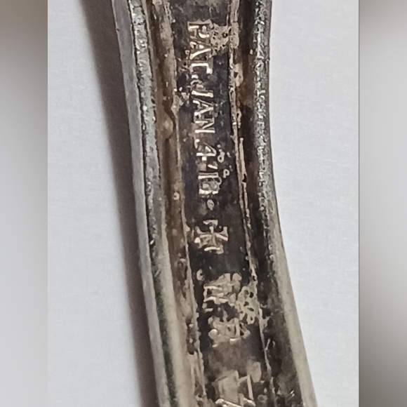 Antique Silver Plate Floral Ornate Paddle Blade Butter Spreader, signed - Picture 3 of 4